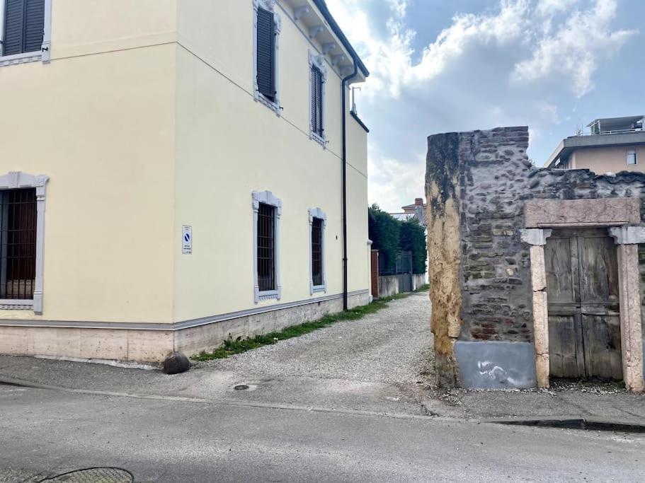 Ferienwohnung Zona Fiera A 10 Minuti Dal Centro Con Parcheggio Verona Exterior foto